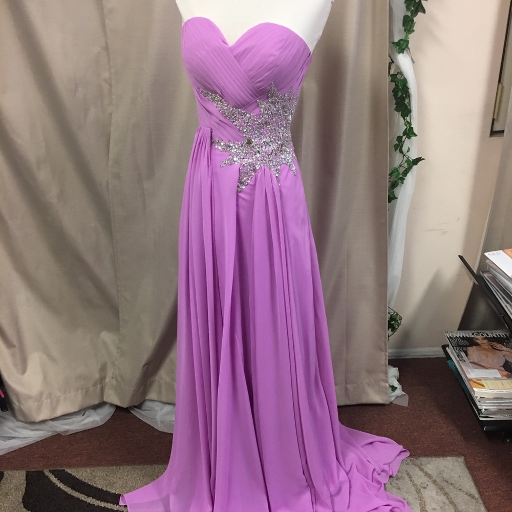 Dress - Picture 2 of 6